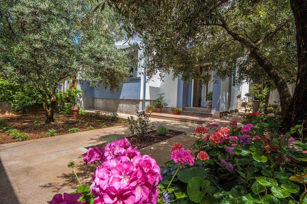 Apartman Antisin Zara Esterno foto