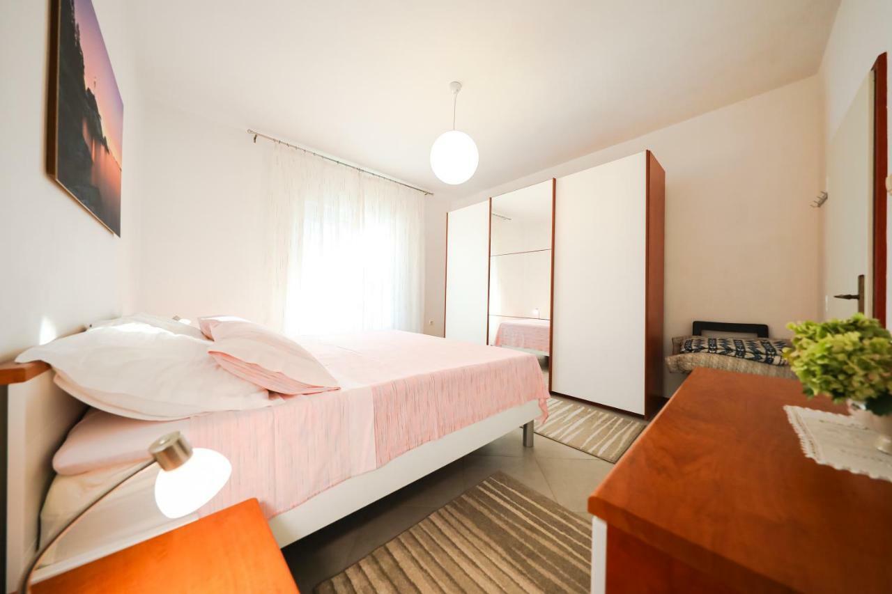 Apartman Antisin Zara Esterno foto