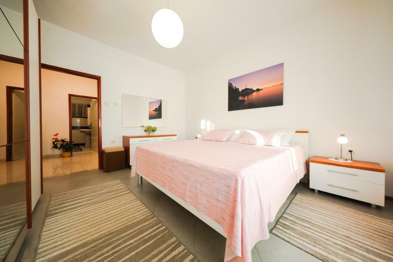 Apartman Antisin Zara Esterno foto